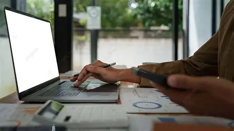 Freelancing Strategies: How to Start Your Digital Journey with Confidence